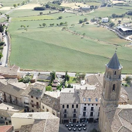 Apartamentos Vino Tinto Y Restaurante Tomate Rosa Adahuesca ภายนอก รูปภาพ