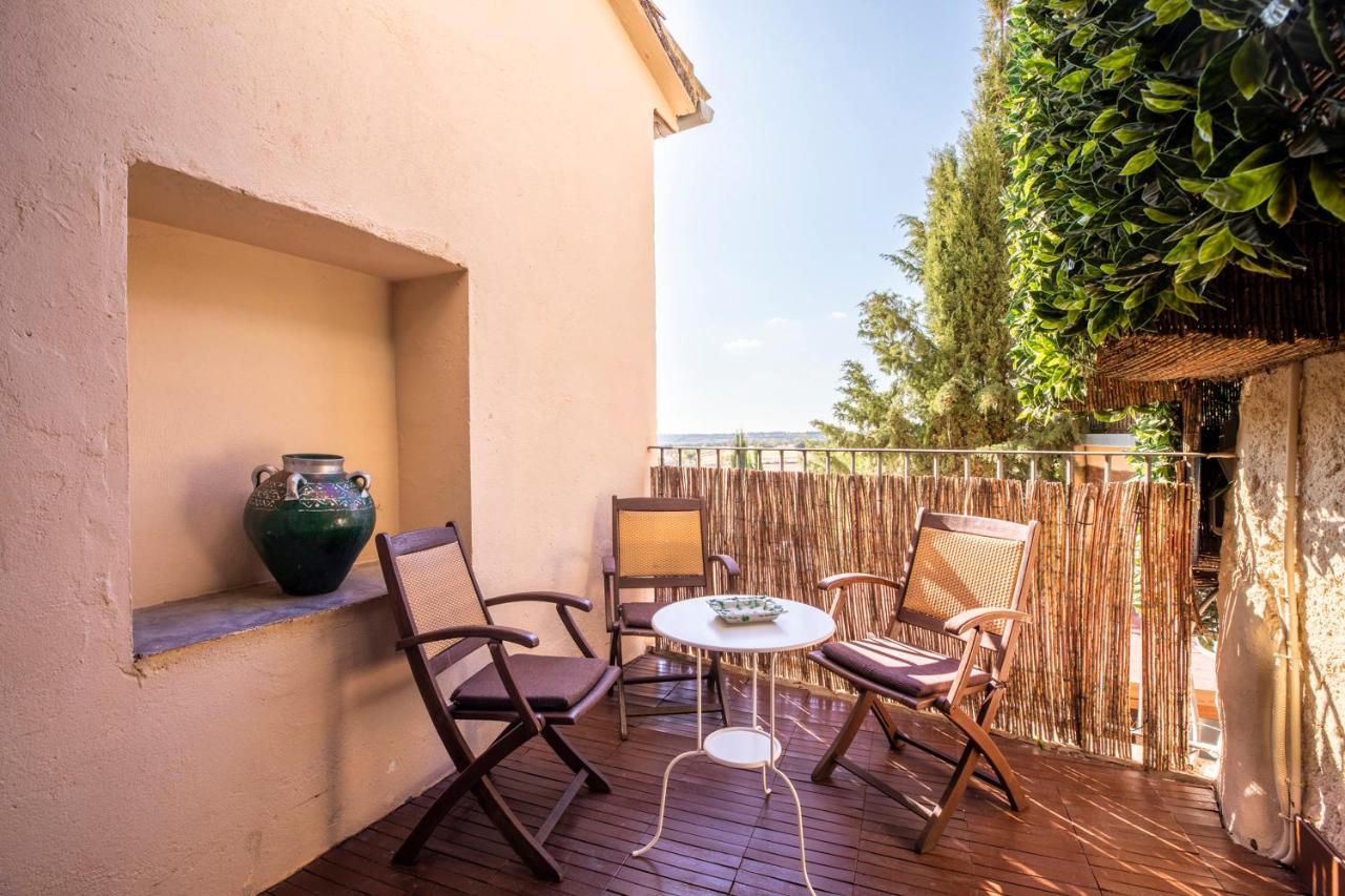 Apartamentos Vino Tinto Y Restaurante Tomate Rosa Adahuesca ภายนอก รูปภาพ