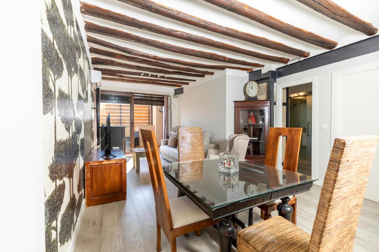 Apartamentos Vino Tinto Y Restaurante Tomate Rosa Adahuesca ภายนอก รูปภาพ