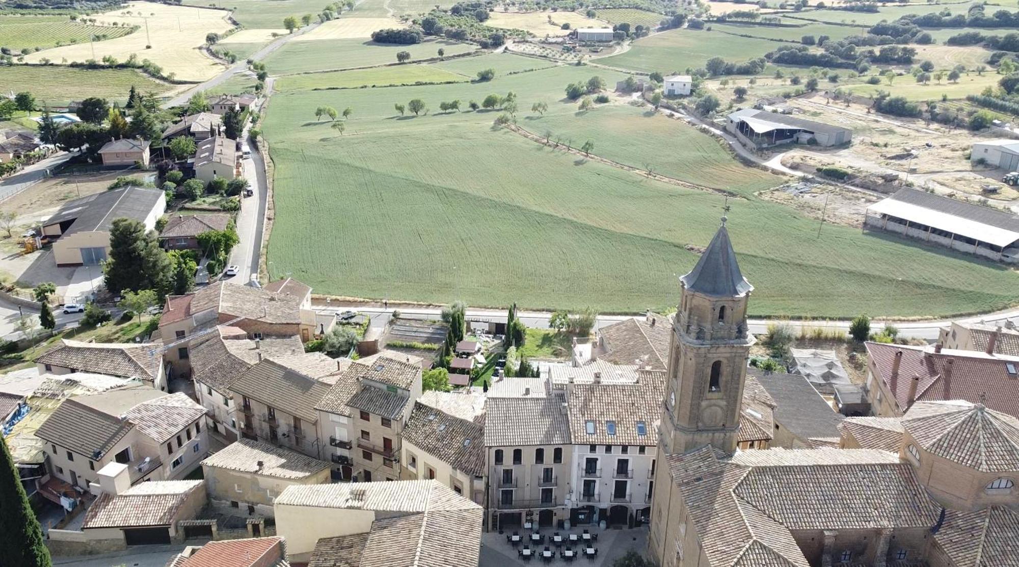 Apartamentos Vino Tinto Y Restaurante Tomate Rosa Adahuesca ภายนอก รูปภาพ